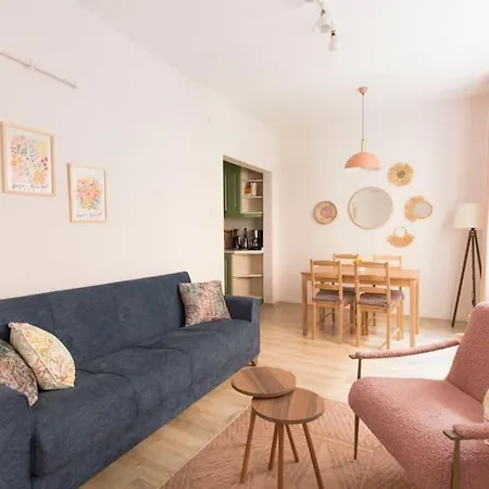 Soft Modern Inspiring Flat In The Center Of Moda *